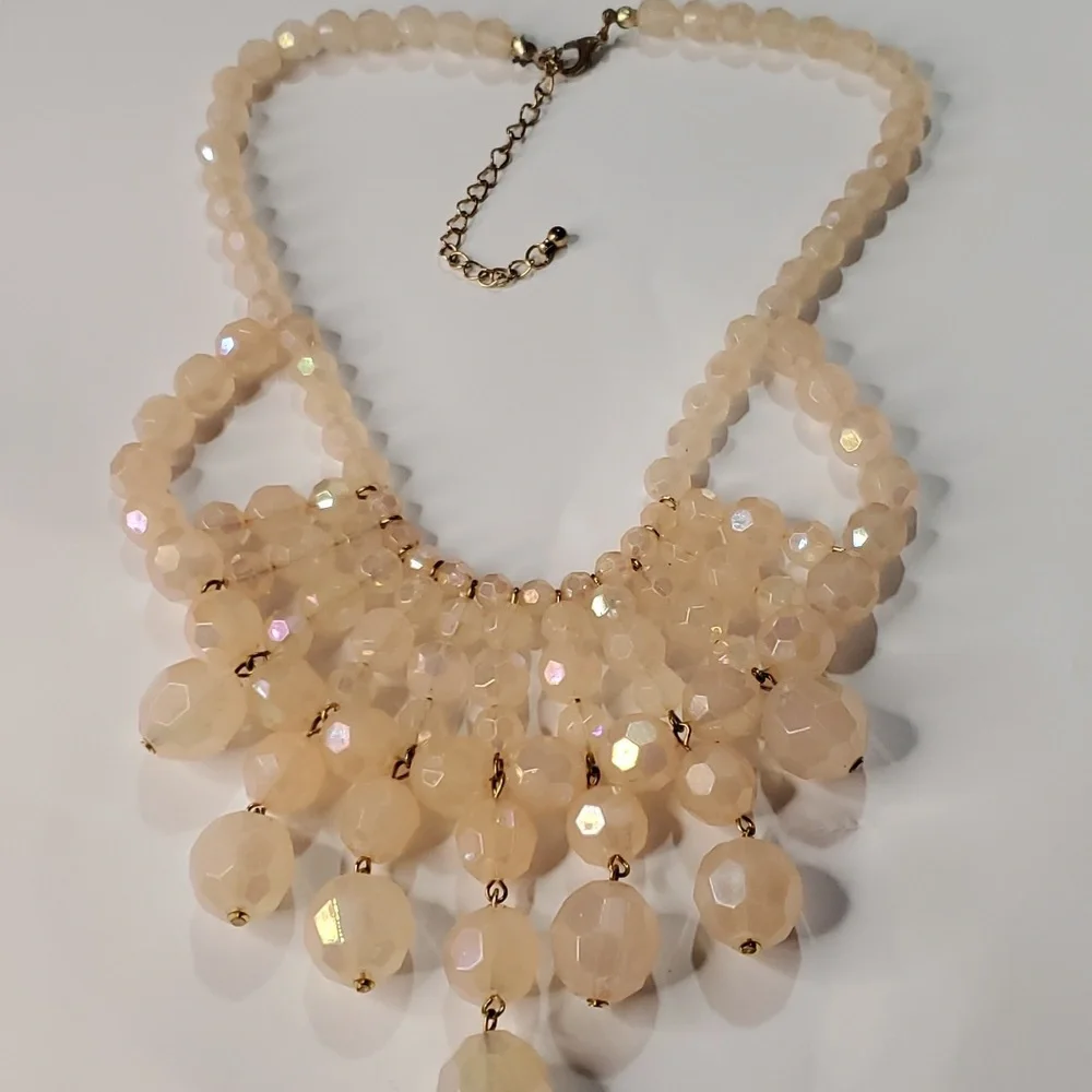 Peach Iridescent statement necklace and iridescent post earrings - Picture 3 of 4